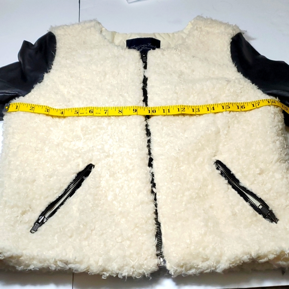 American Eagle  Outfitters size M/M Excellent conditions - Picture 16 of 17